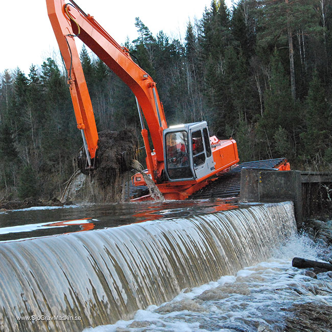 SjöGrävMaskin.se-Emma-transport+gräv-11_w650x650